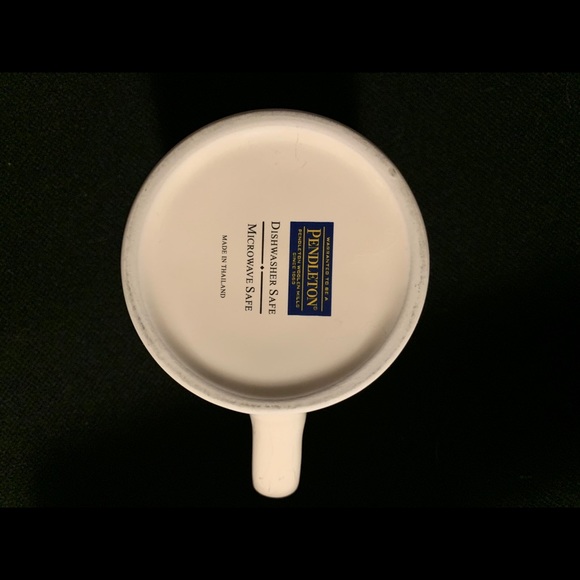 🛑 SOLD HOST PICK 🔥 Pendleton mug Turtle Creation - Picture 4 of 4